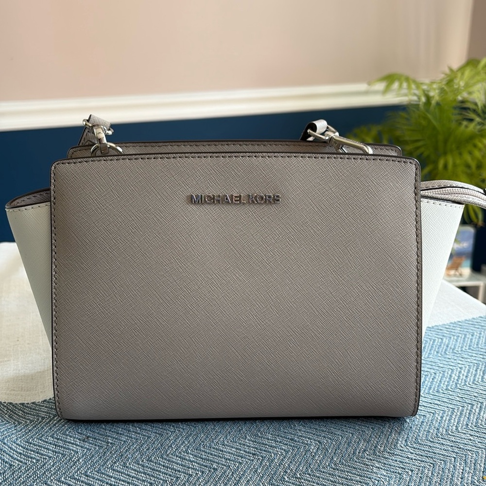 Michael Kors Two-Tone Grey and White Crossbody Bag